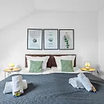 Goltan - 9 Personen, 3 Baeder, Parkplatz, Wifi Regensburg