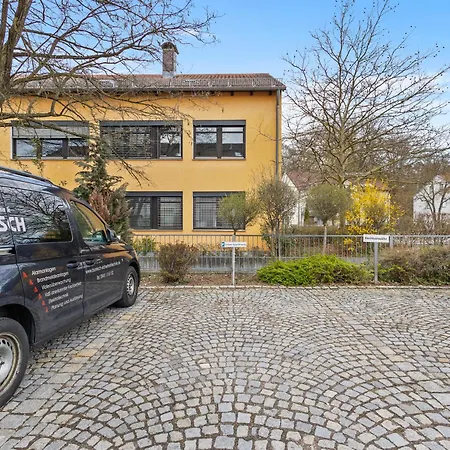 Goltan - 9 Personen, 3 Baeder, Parkplatz, Wifi アパート